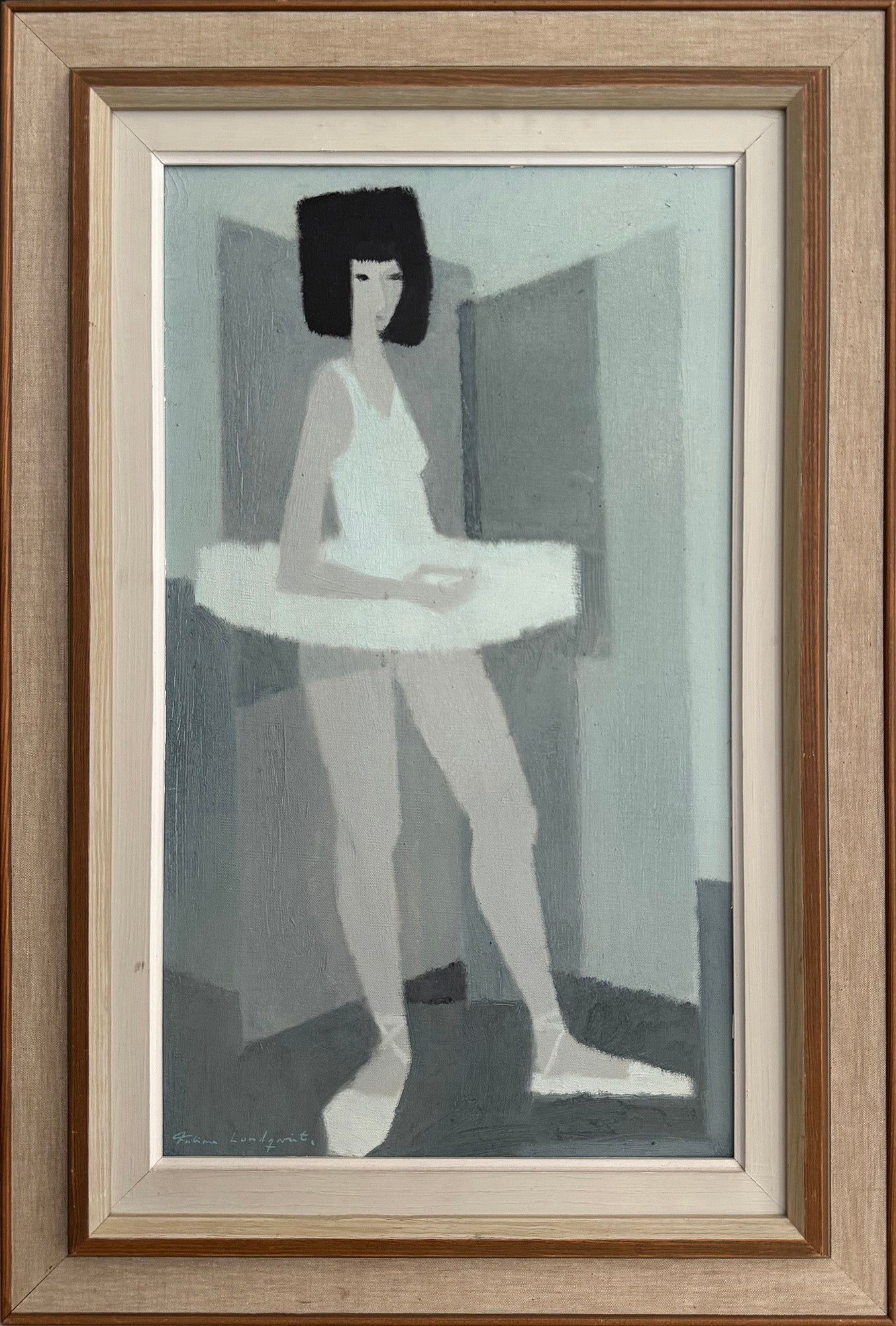 Standing Ballerina in Grey